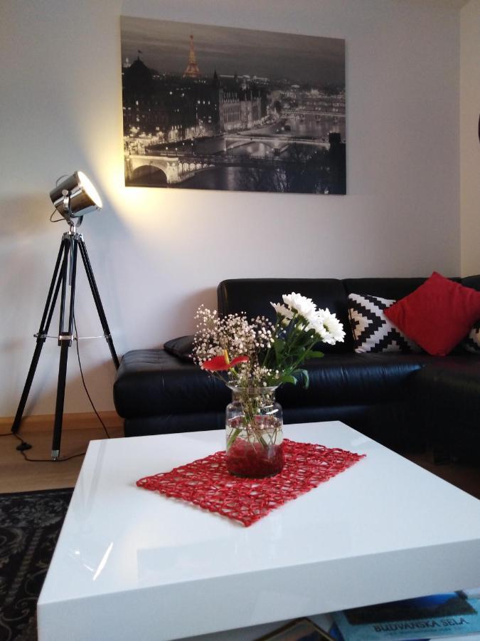 Apartamento Red Lux Budva Exterior foto